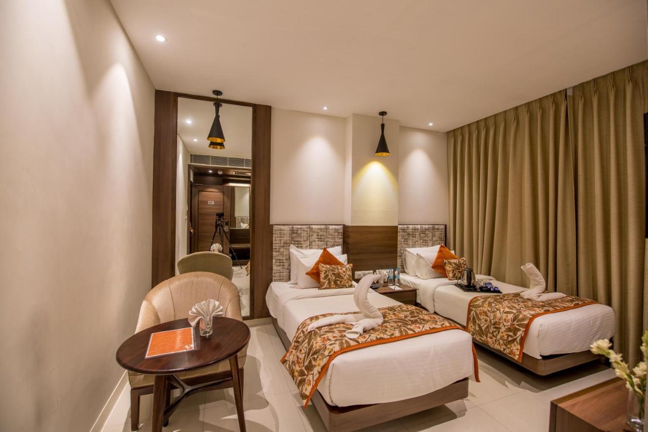 Hotel Sumaditya Jaipur Ngoại thất bức ảnh