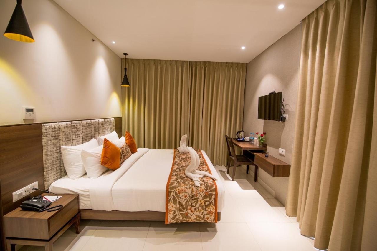 Hotel Sumaditya Jaipur Ngoại thất bức ảnh