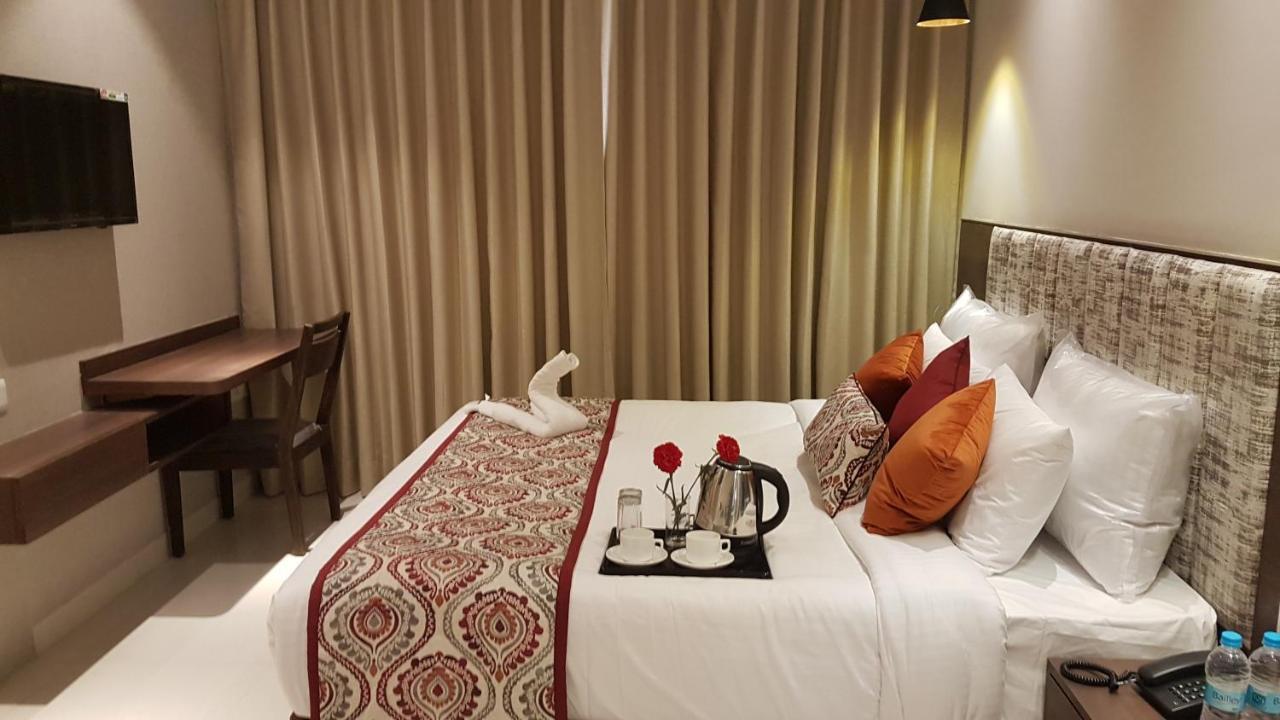 Hotel Sumaditya Jaipur Ngoại thất bức ảnh