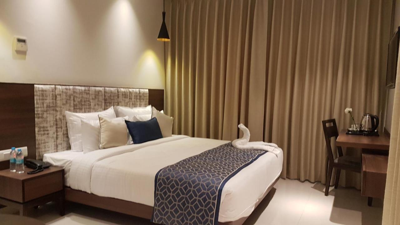 Hotel Sumaditya Jaipur Ngoại thất bức ảnh