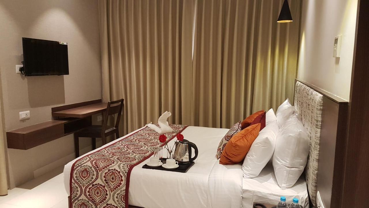 Hotel Sumaditya Jaipur Ngoại thất bức ảnh