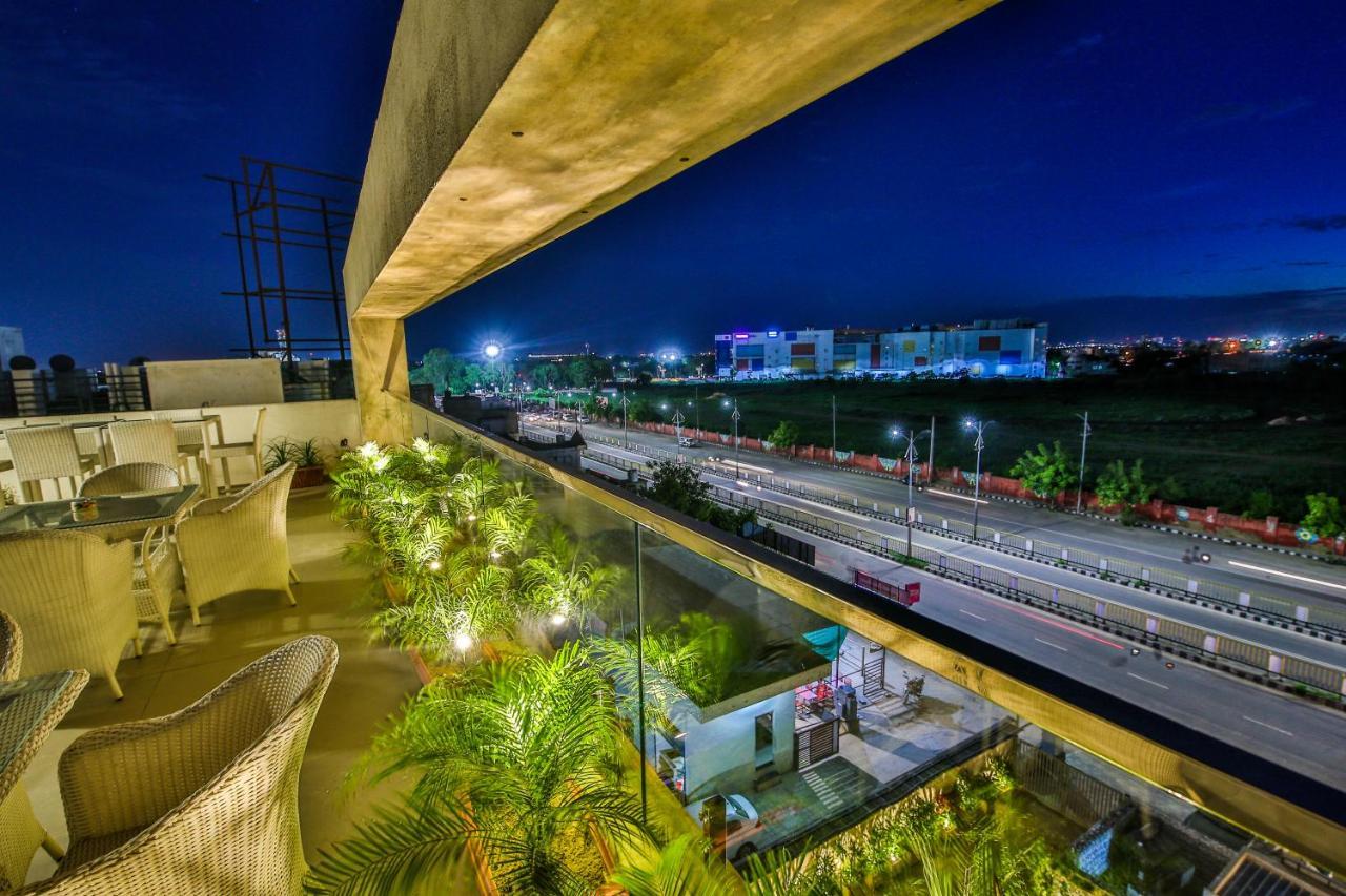 Hotel Sumaditya Jaipur Ngoại thất bức ảnh
