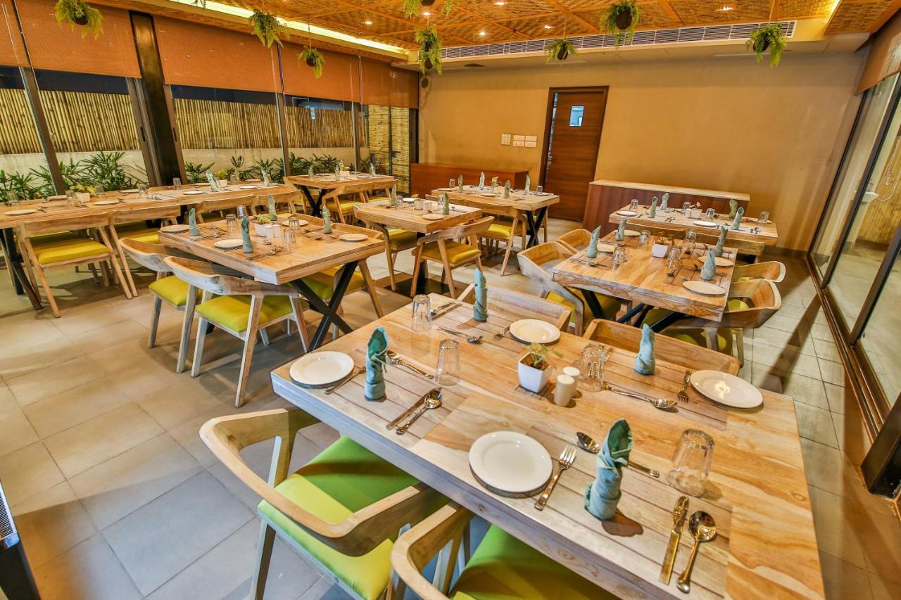 Hotel Sumaditya Jaipur Ngoại thất bức ảnh